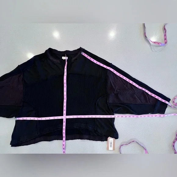 NWT POL Black Brown Waffle Knit Comfy Boyfriend Oversized Top Raw Edges Sz Small - Picture 3 of 8